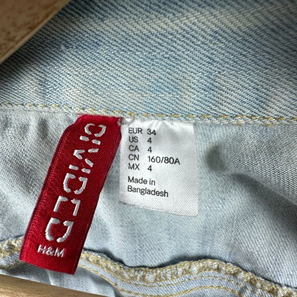 Divided by H&M Cropped Denim Jean Jacket Womens Size 4 Button Front Blue - Picture 4 of 12